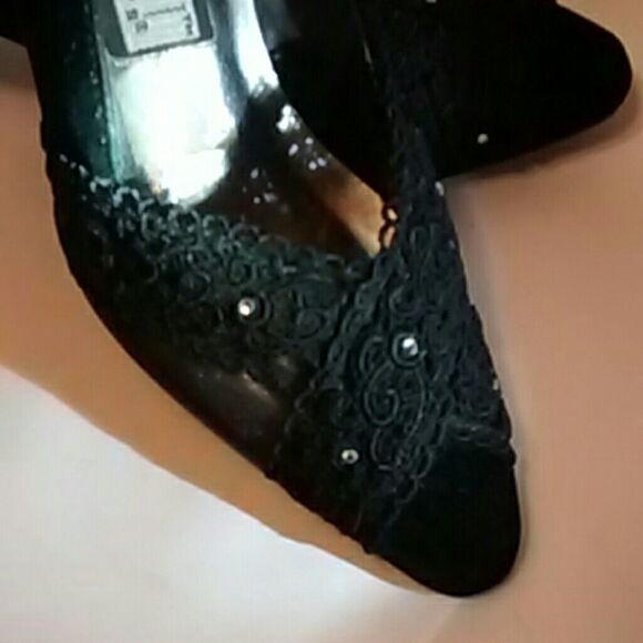 Heels by Steppin' Out - Picture 4 of 8